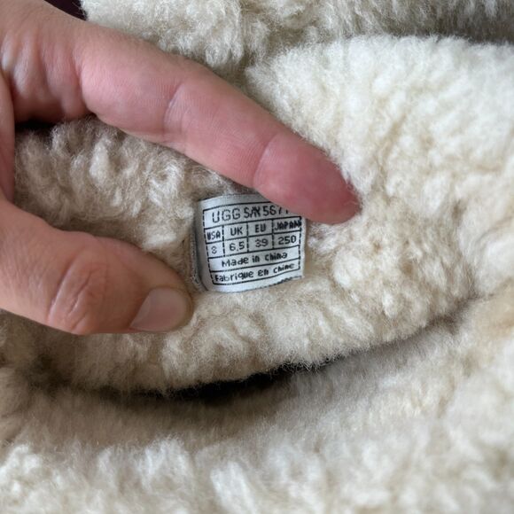 UGG Metro Tas Suede Ankle Boot Sz 8 Black Boho Sheepskin Sherpa Lined Winter - Picture 8 of 9